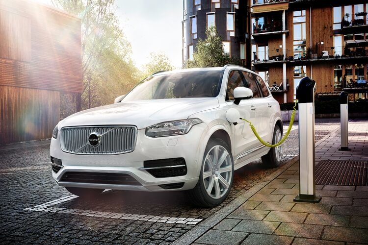 Volvo поддержит разработку передовых станций быстрой подзарядки электромобилей