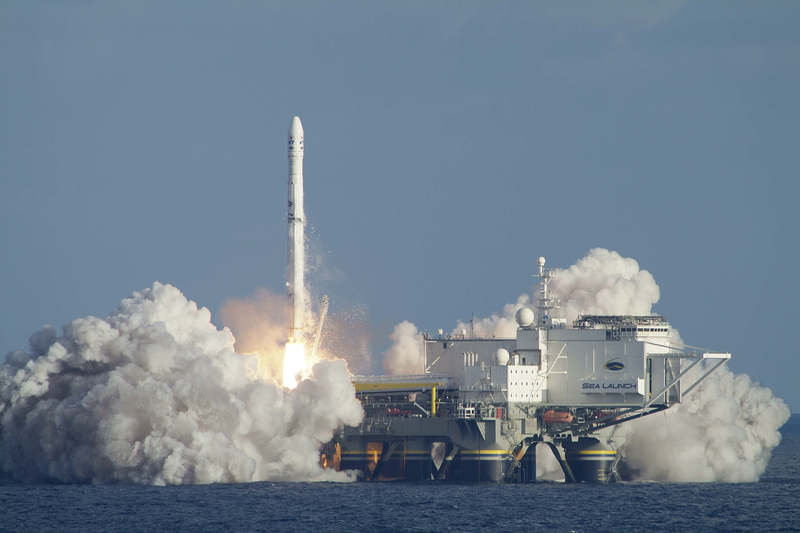 S7 Space и «Газпром космические системы» начнут вместе собирать спутники