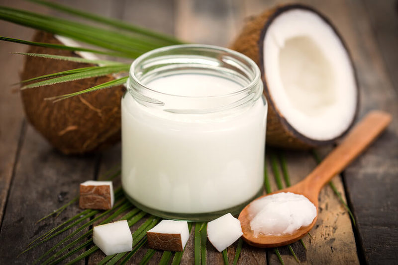 15 причин держать кокосовое масло под рукой в ванной комнате