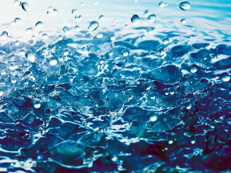 Вода отличается от всех известных нам жидкостей — и теперь мы знаем почему