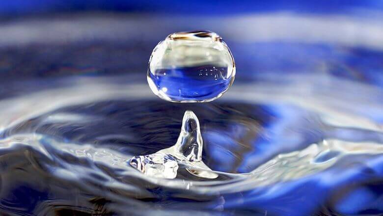 Вода отличается от всех известных нам жидкостей — и теперь мы знаем почему