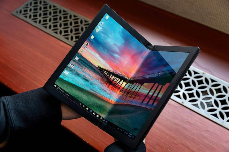 Lenovo представила прототип ноутбука с гибким экраном