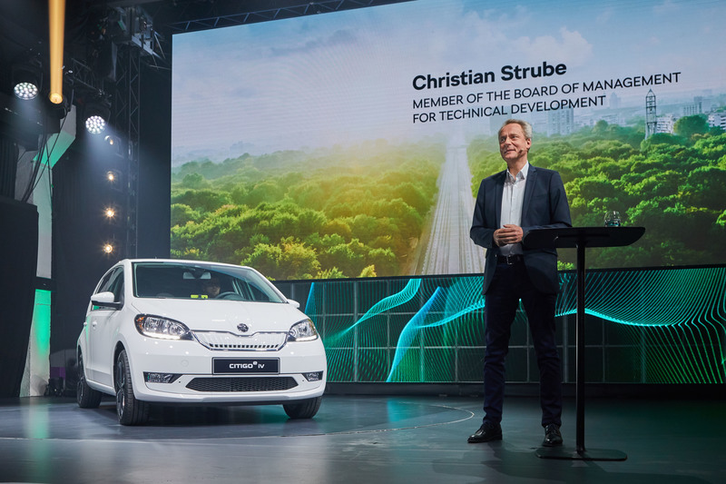 Škoda представила первые электрический и гибридный автомобили под новым брендом iV