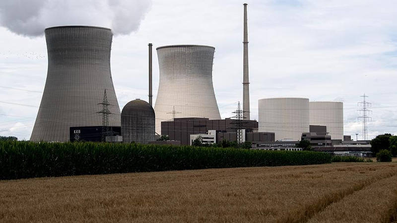 Жаркая погода приводит к остановке атомных реакторов во Франции