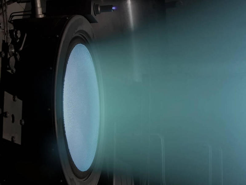 НАСА готовит мощный ксеноновый двигатель для миссии по перенаправлению астероидов