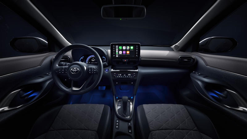 Новая Toyota Yaris Cross: новый маленький внедорожник предлагает гибридный и полный привод
