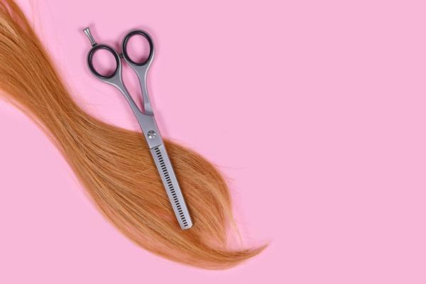 11 причин, по которым ваши волосы редеют и перестают расти 