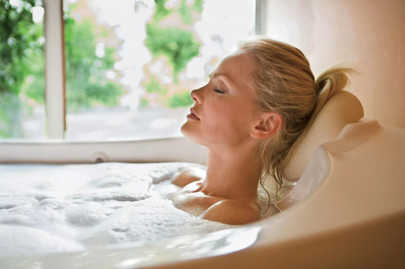 Как приготовить овсяную ванну для гладкой и здоровой кожи