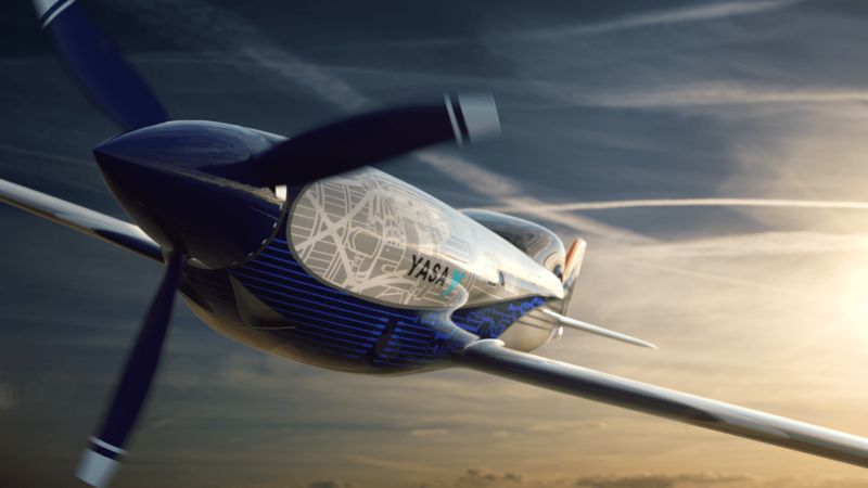 Полностью электрический Spirit of Innovation от Rolls-Royce совершает первый полет