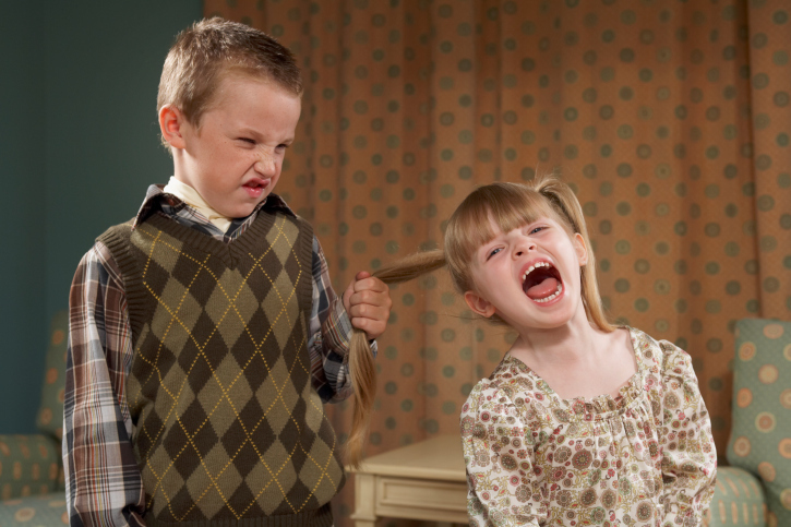 Агрессивный ребенок, или Как родителям остаться в живых?