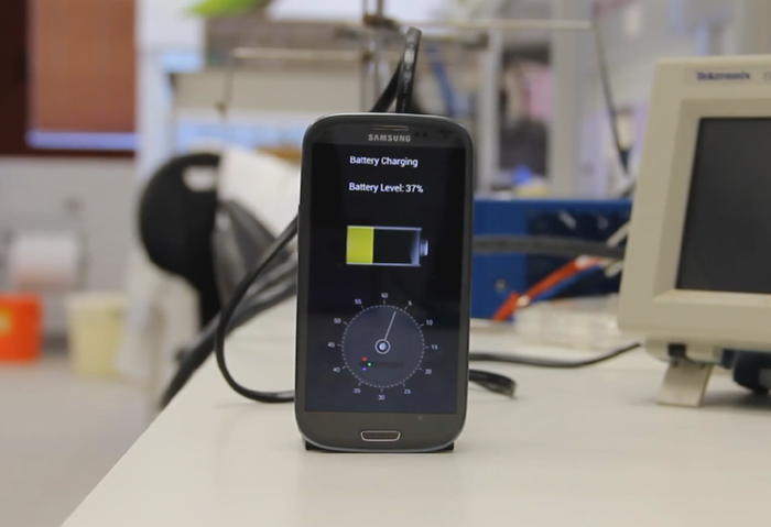 Израильский стартап StoreDot —зарядить  смартфон за 30 секунд