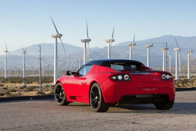Элон Маск анонсировал скорое обновление для Tesla Roadster