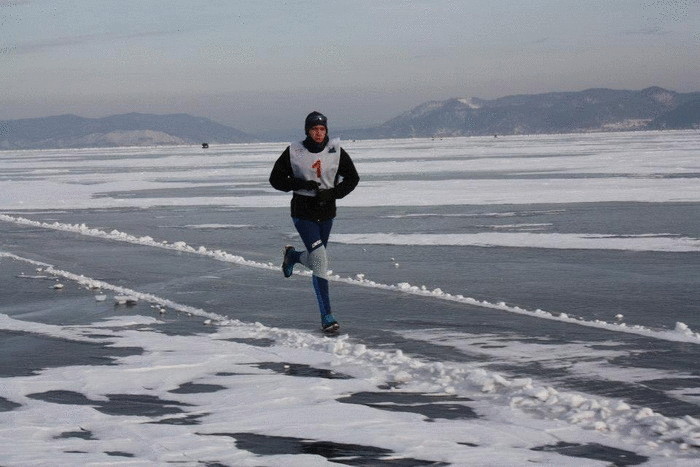 Байкальский ледовый марафон - сложнейший забег длиной в 42 км 