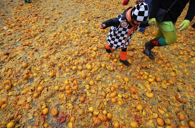 Битва апельсинами, или карнавал по-итальянски